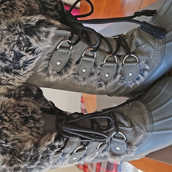 Khombu Arctic Winter Boots SZ 6 - Picture 2 of 4